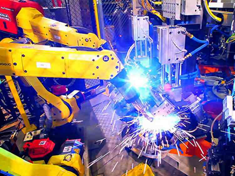 中小型钣金加工厂中引进焊接机器人的注意点-中山半岛平台-半岛(中国)