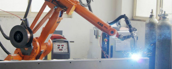 机器人焊接在钣金加工领域的优势有哪些？-半岛平台-半岛(中国)